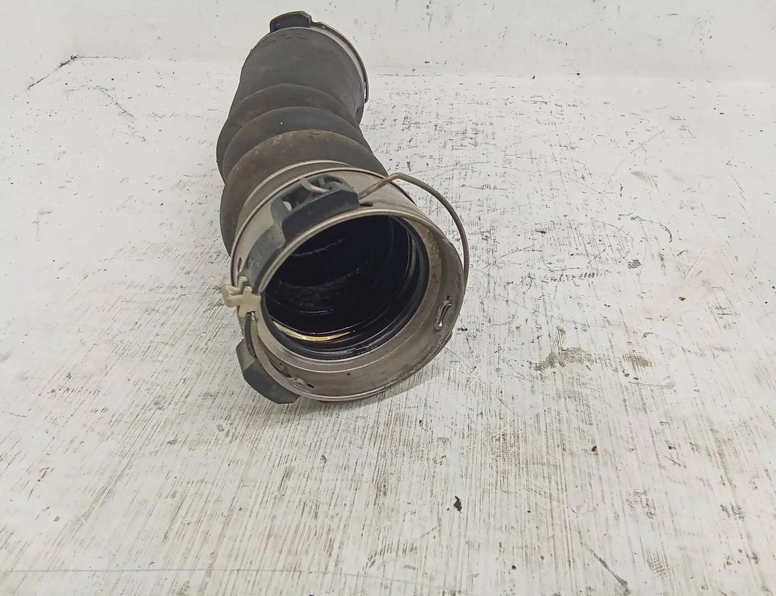 BMW 5 Series F10/F11 (2009-2017) Intercooler hadica 7800144 28719965