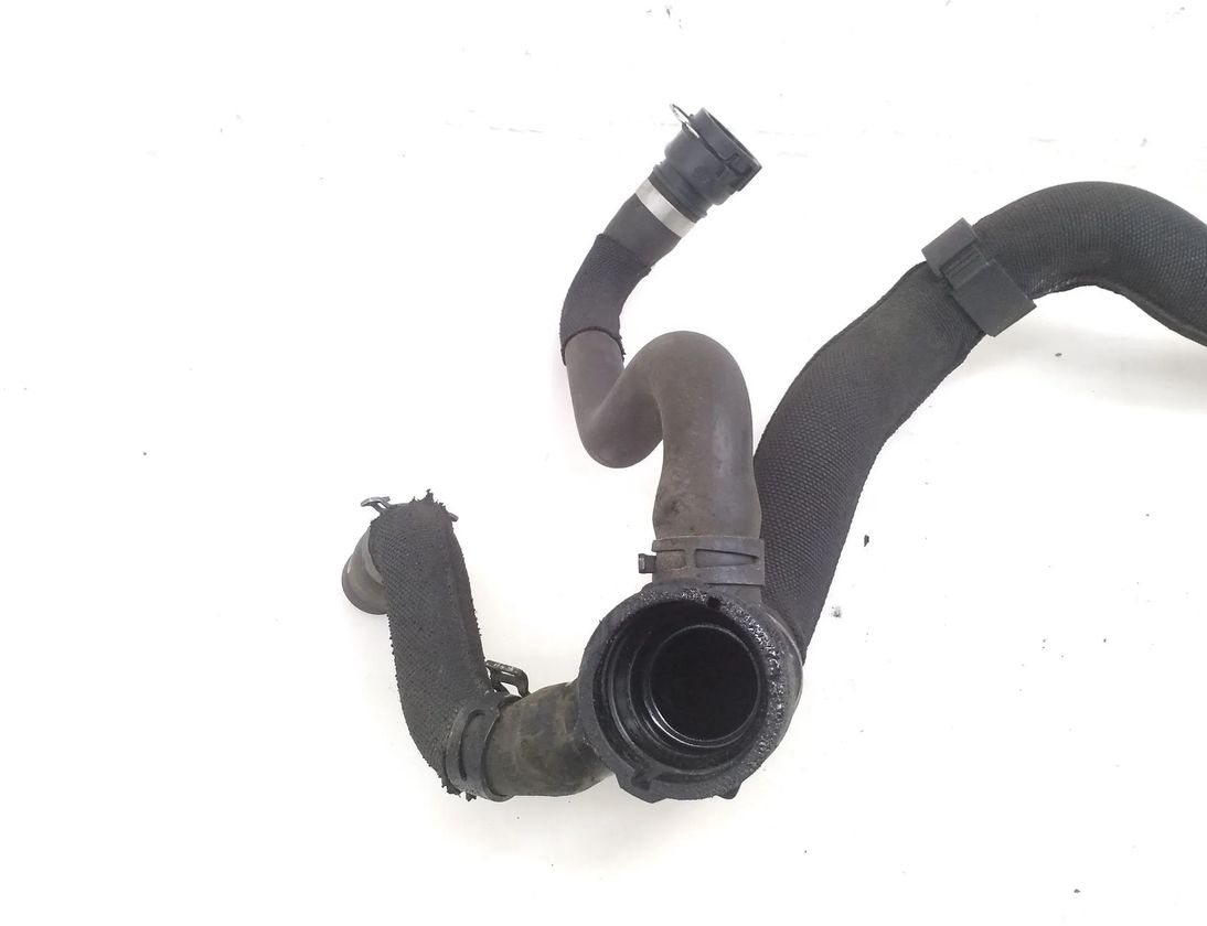 AUDI Q5 8R (2008-2017) Chladiace hadice 8R0121049E 28736537