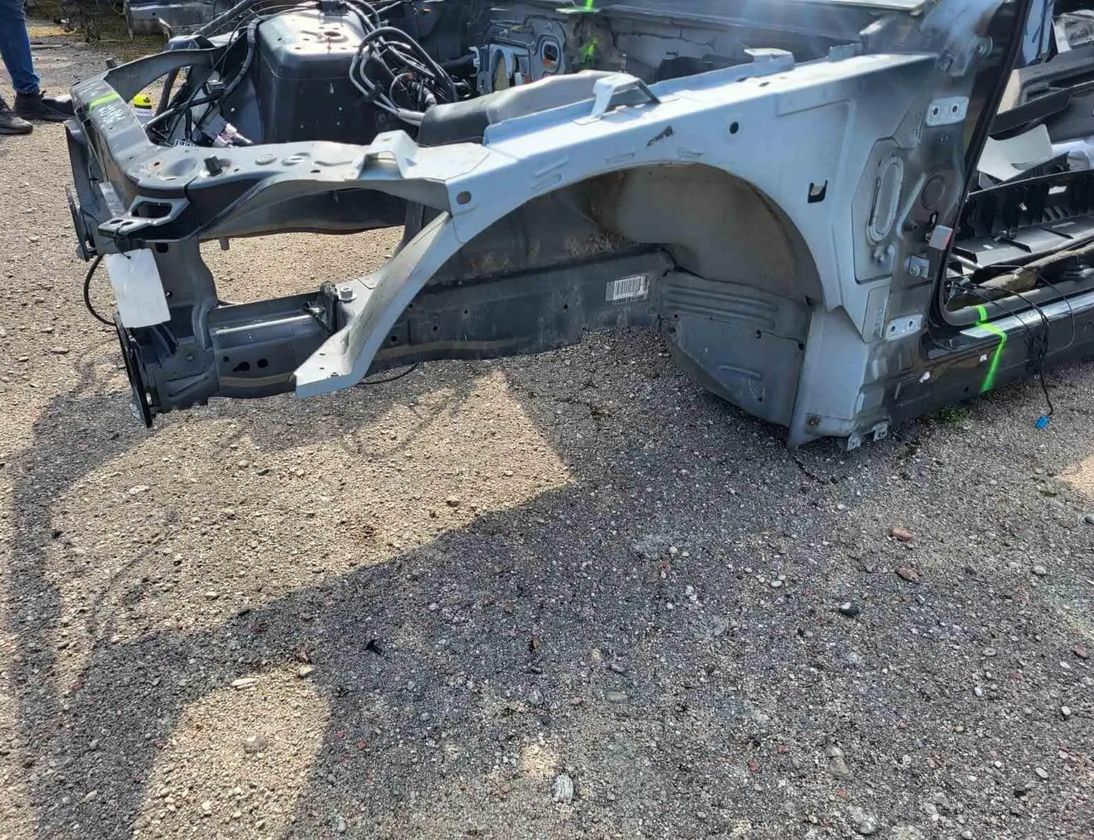 CADILLAC CTS 2 generation (2007-2014) Четверть передняя левая 30084488