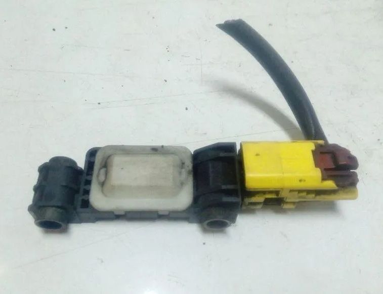 AUDI A6 C6/4F (2004-2011) Датчик удара задний левый 8E0959651A 30918542