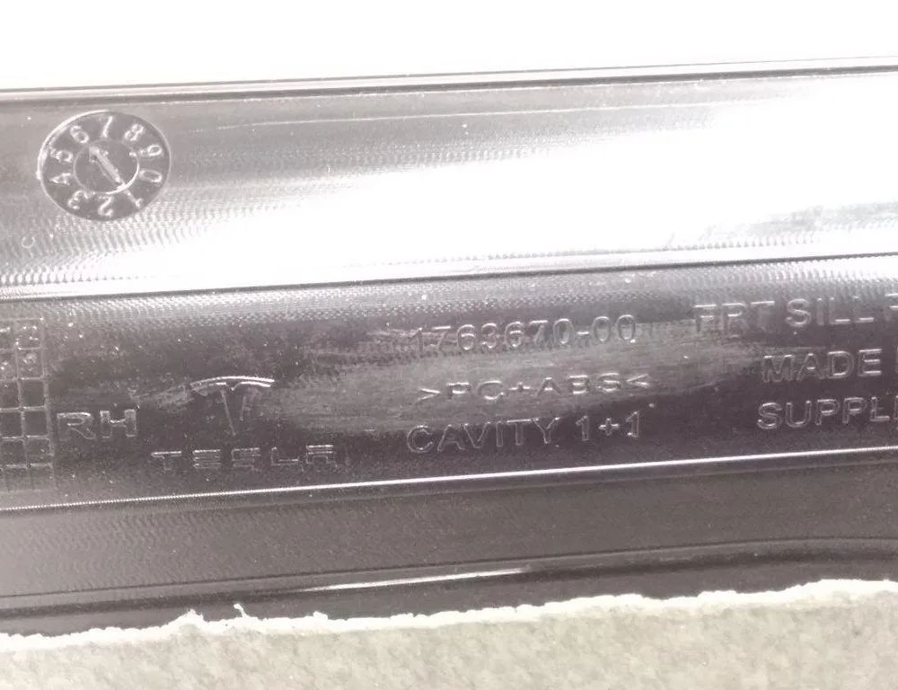 TESLA Model 3 1 generation (2017-2024) Other Interior Parts 176367000 31216838