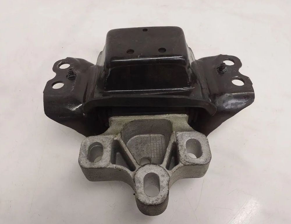 VOLKSWAGEN Tiguan 2 generation (2016-2024) Predný motorový nosník 5QA199555C 32797476