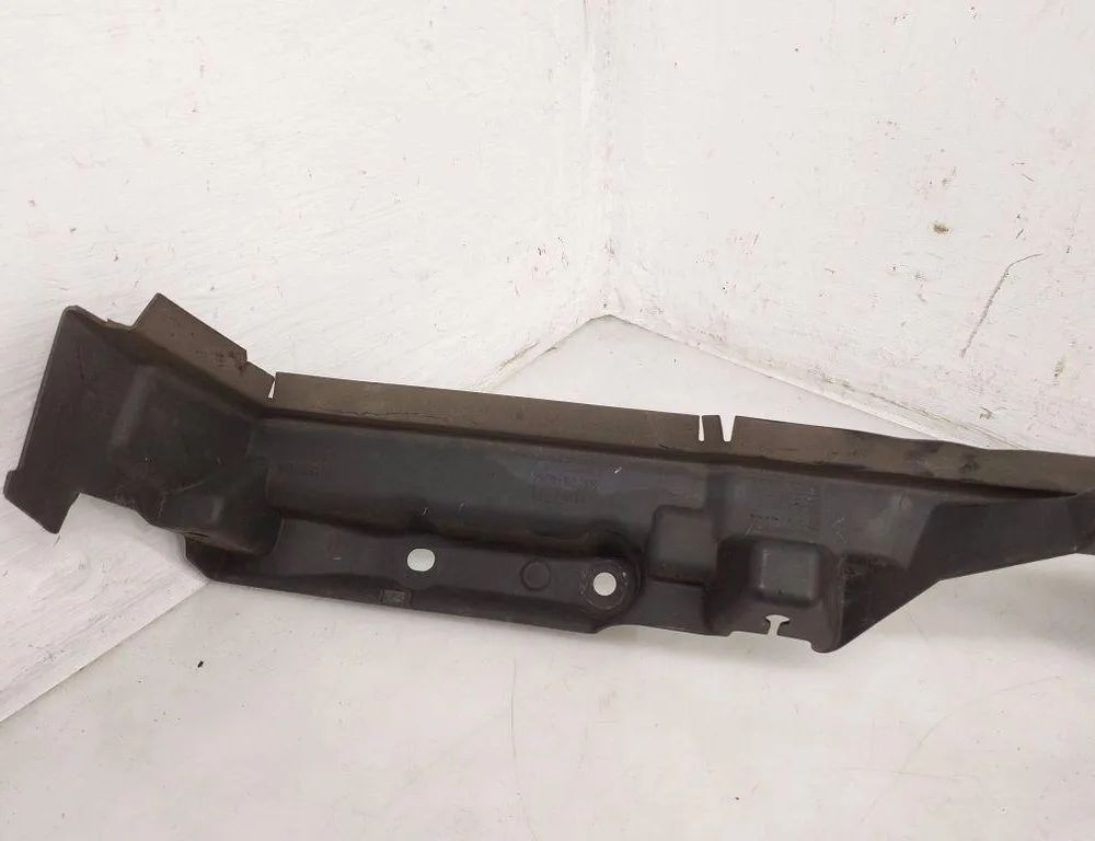 OPEL Astra K (2015-2021) Radiator air diverter 13487731 32834293