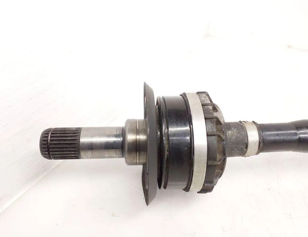 BMW 3 Series G20/G21/G28 (2018-2024) Pravý zadný hnací hriadeľ 8666074 33053275