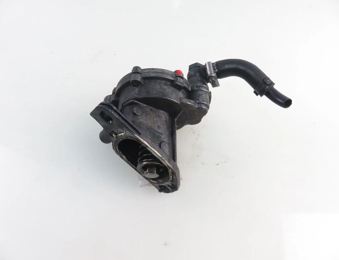 VOLKSWAGEN Transporter T4 (1990-2003) Vacuum Pump 075145100 29972901