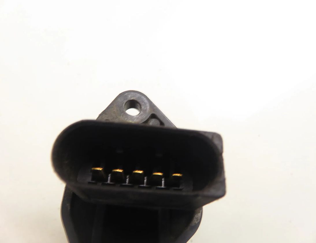 SEAT Alhambra 1 generation (1996-2010) Senzor hmotnostného prietoku vzduchu MAF F00C2G2055 30471385