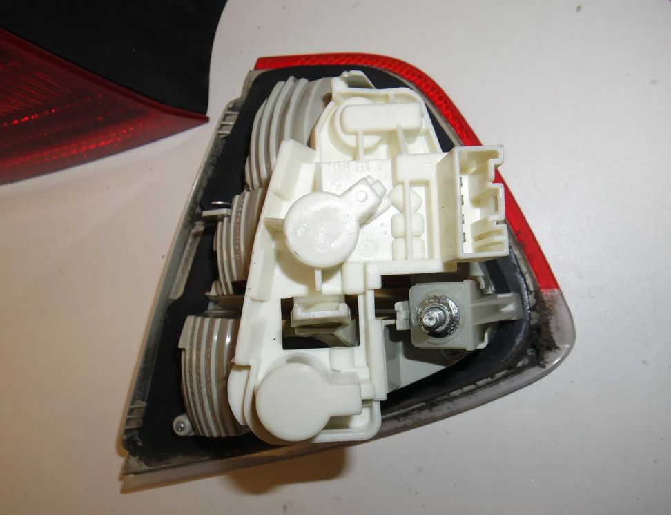 BMW M3 E90/E92/E93 (2007-2013) Sada zadných koncových svetiel 6937458,6937457,6937460,6937459 21906656