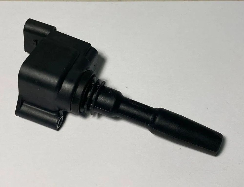 VOLKSWAGEN Passat B8 (2014-2023) Vysokonapäťová zapalovacia cievka 05E905110 30670528
