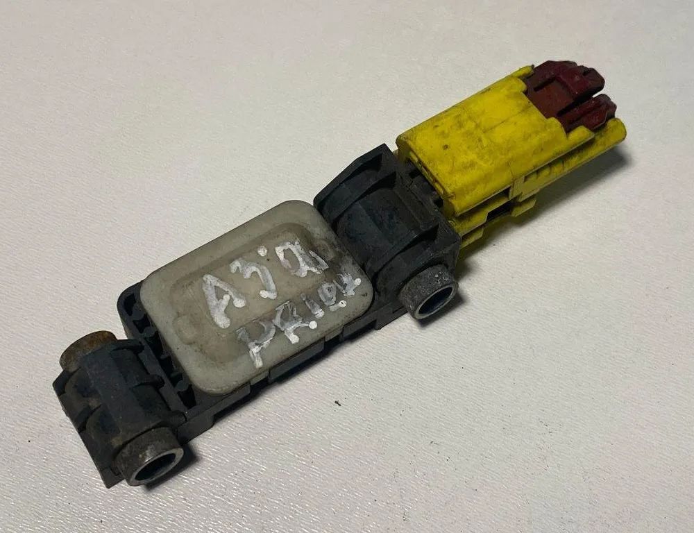 AUDI A4 B7/8E (2004-2008) Ľavý zadný senzor nárazu 8E0959651A 30672843