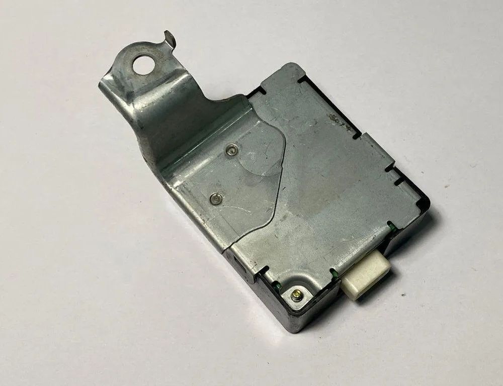 TOYOTA Corolla Verso 1 generation (2001-2009) Ovládacia jednotka pravých zadných dverí 89741-0F010,897410F010 30673832