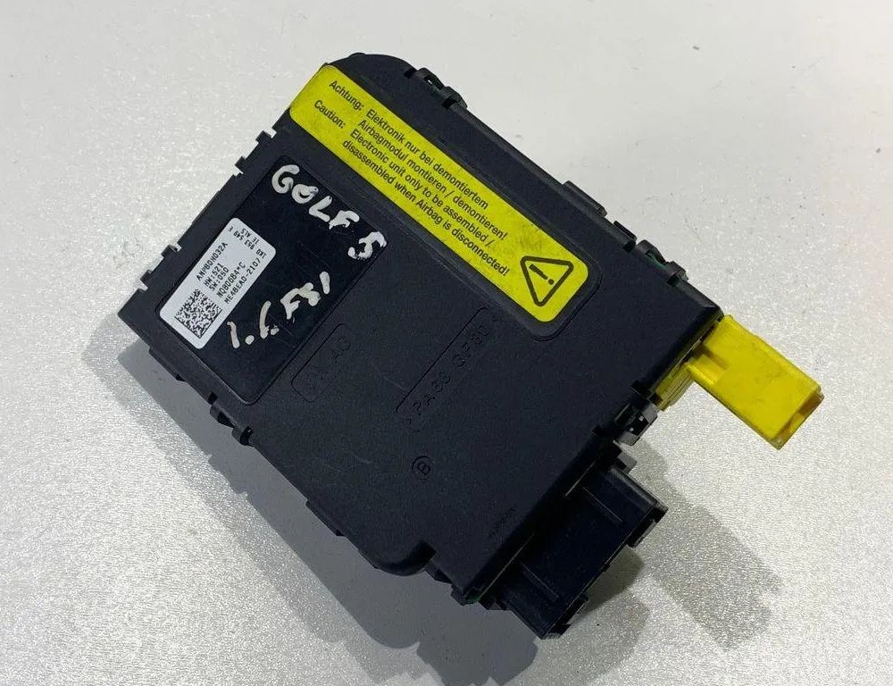 SEAT Leon 2 generation (2005-2012) Senzor polohy volantu 1K0953549E 30675787