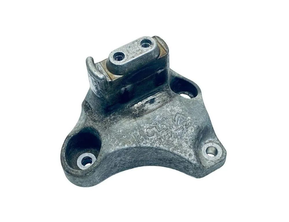 PEUGEOT 308 T9 (2013-2021) Кронштейн крепления коробки передач 9807982780 30685224