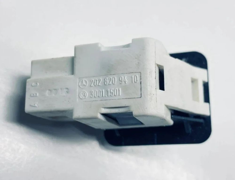 MERCEDES-BENZ S-Class W220 (1998-2005) Iné riadiace jednotky A2028209410 30695276