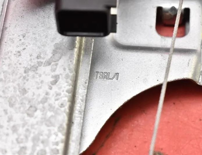 OPEL Mokka 1 generation (2012-2015) Rear left door window lifter 98920-SUV20 23082443