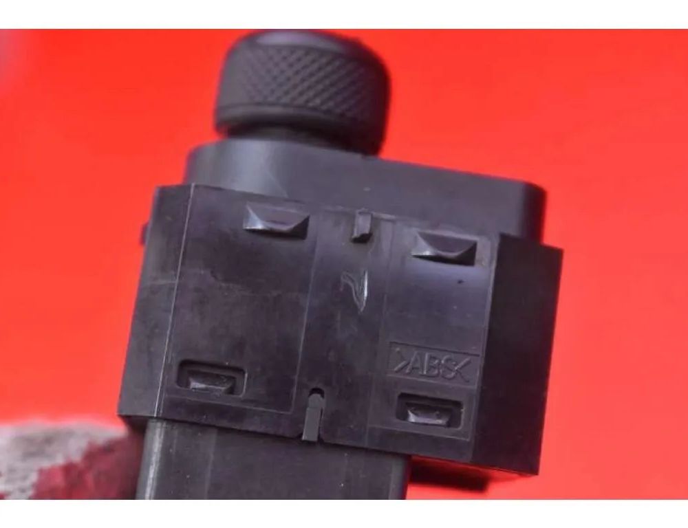 DAIHATSU Cuore 7 generation (2007-2024) Переключатель регулировки зеркала DAIHATSU 25707276