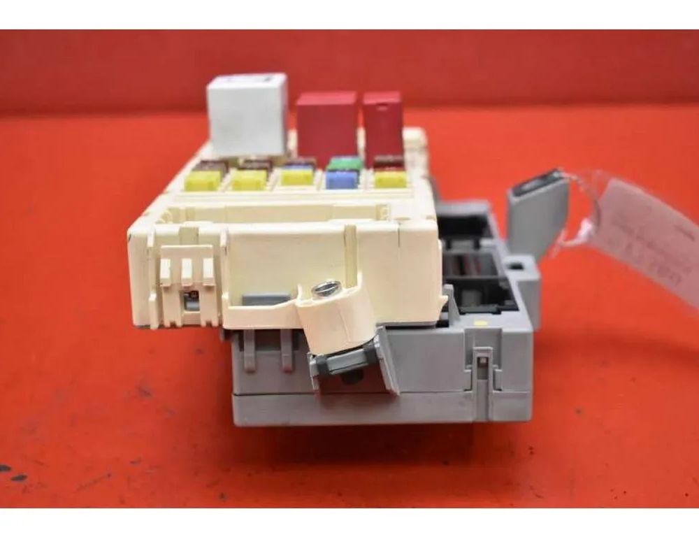 FIAT Bravo 2 generation (2007-2011) Pojistková skrinka 27687547