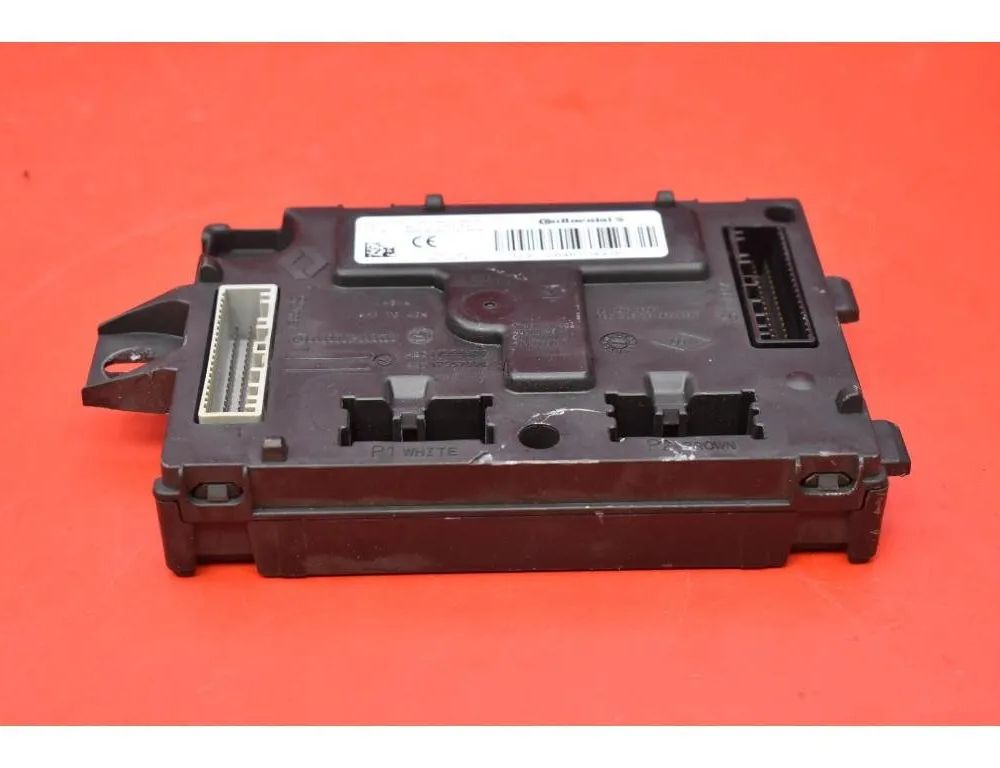 RENAULT Clio 5 generation (2019-2023) Engine Control Unit ECU 284B10447R 30076605