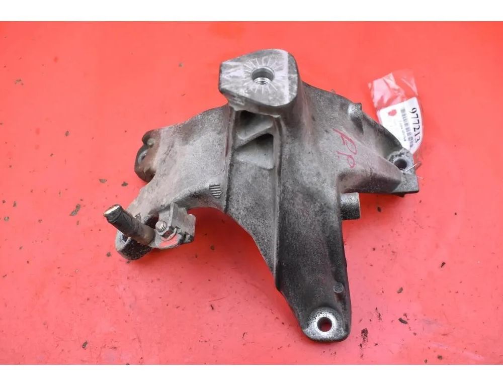 AUDI A6 allroad C7 (2012-2019) Front engine mount 8K0199308BE 30638115