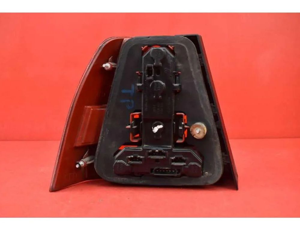 VOLKSWAGEN Bora 1 generation (1998-2005) Pravé zadné svetlo 0000 30662961