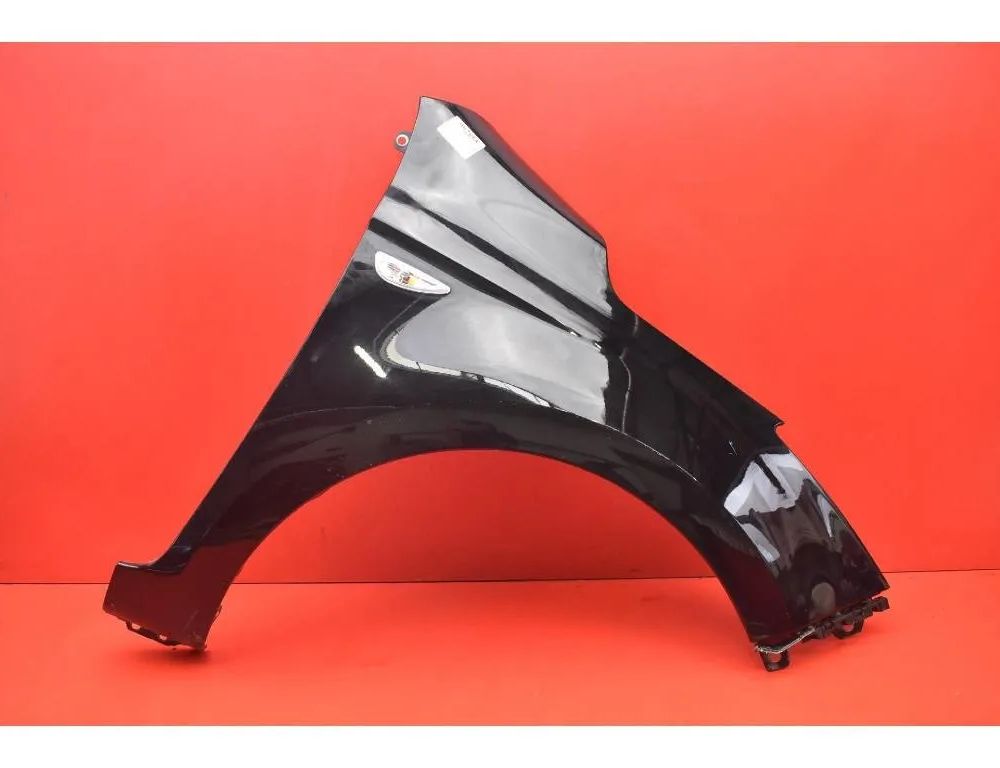 HYUNDAI iX I20 (2021-2024) Pravý predný blatník HYUNDAI 31334148