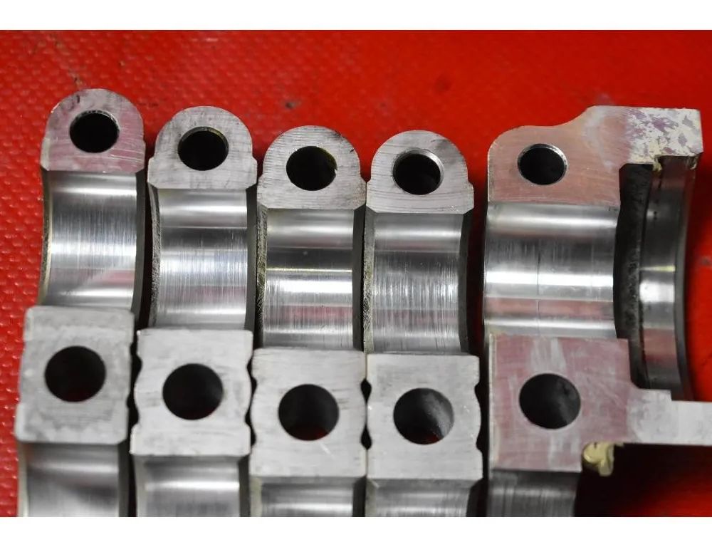 OPEL Astra H (2004-2014) Hlava valcového motora (Slovak) OPEL 31491359