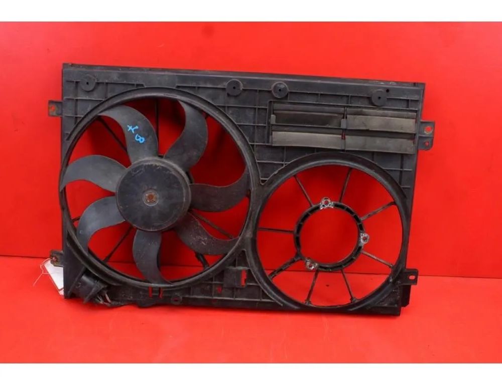 VOLKSWAGEN Passat B8 (2014-2023) Diffuser Fan 1K0121207BC 31645013