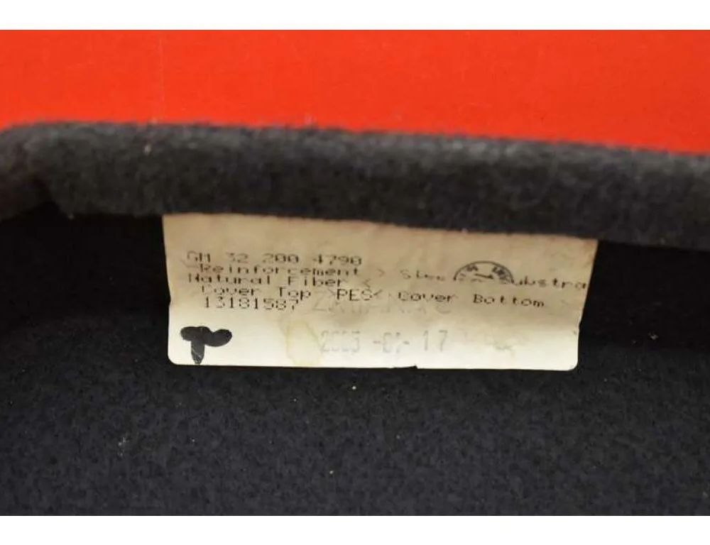 OPEL Astra H (2004-2014) Полка багажника задняя OPEL 31678200