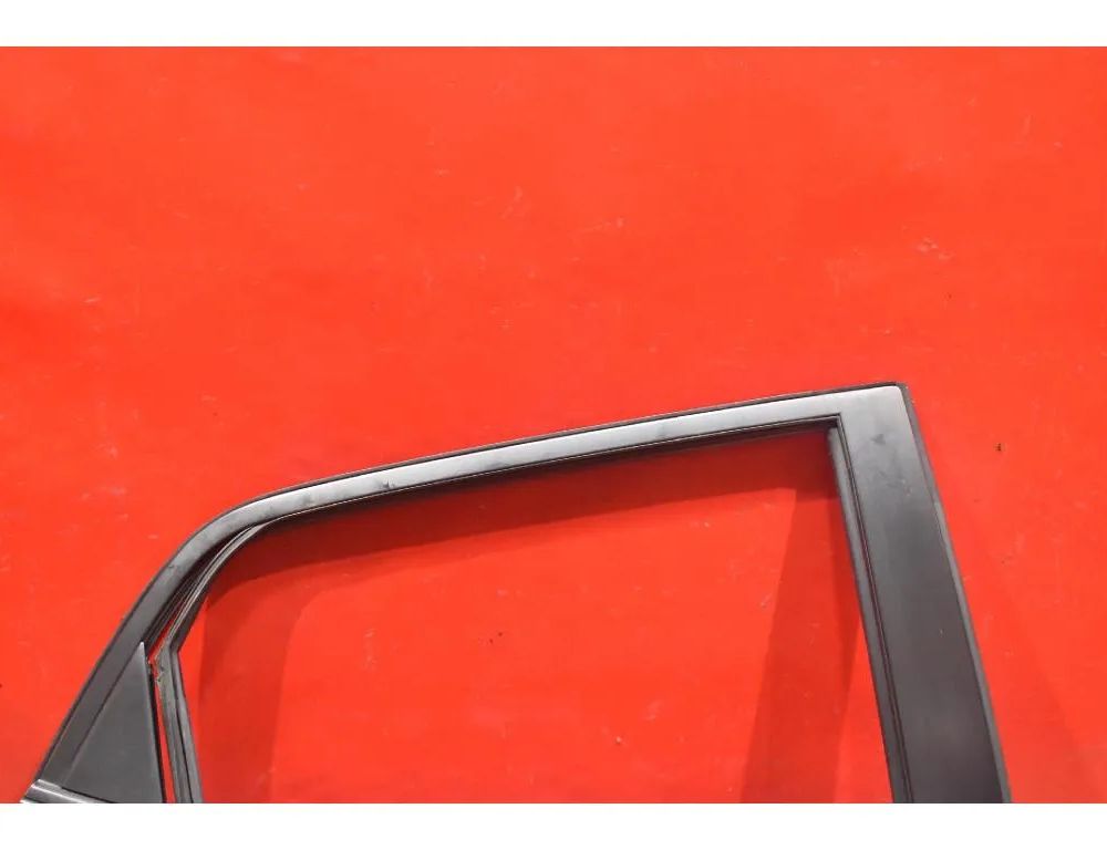 MAZDA Spiano 1 generation (2002-2008) Pravé zadné dvere 32974081