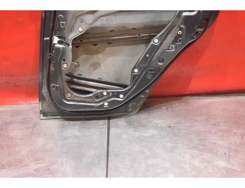 MAZDA Spiano 1 generation (2002-2008) Pravé zadné dvere 32974081