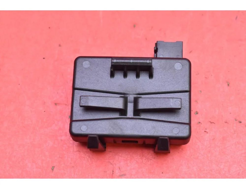 OPEL Astra K (2015-2021) Блок управления двигателем 13595511 33081117