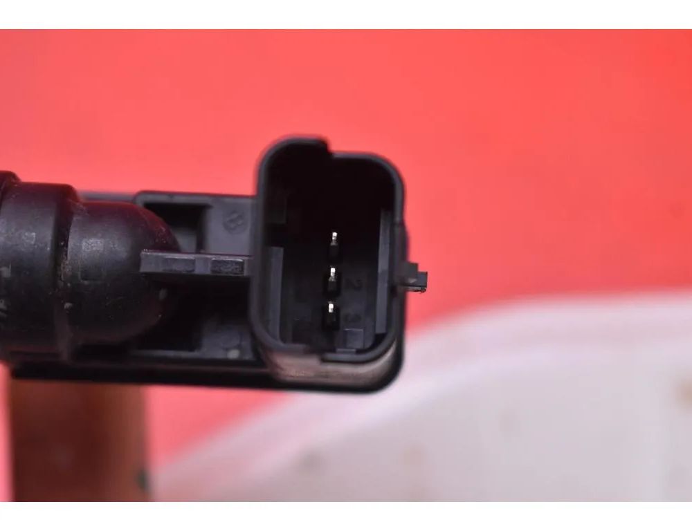 PEUGEOT 2008 2 generation (2019-2023) Nádrž na brzdovú kvapalinu 9811514180 33087674