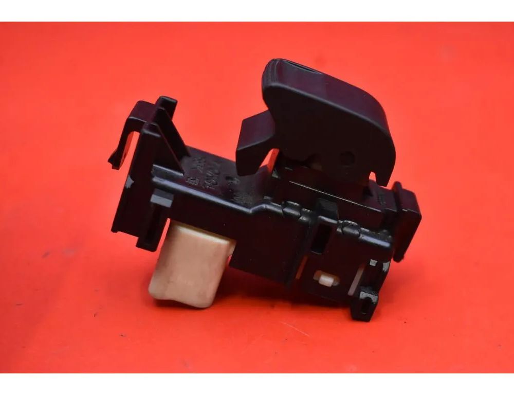 TOYOTA Yaris 3 generation (2010-2019) Кнопка стеклоподъемника передней левой двери 192829 33095143