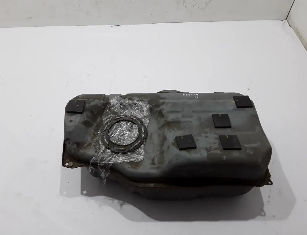 CHRYSLER Pacifica 2 generation (RU) (2016-2023) Palivová nádrž 68319398AB 30030052