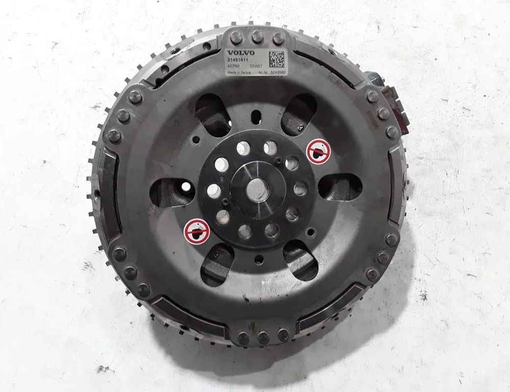 VOLVO XC60 2 generation (2017-2024) Setrvačník 31491811 32838203