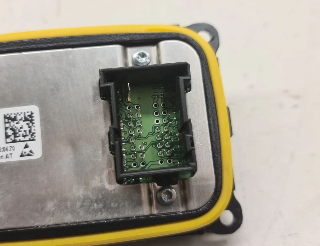 BMW F Predné svetlo reflektora 8557262 33023525