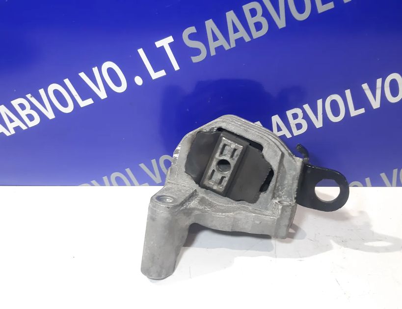 VOLVO V70 2 generation (2000-2008) Rear engine bracket 30741583 12105941