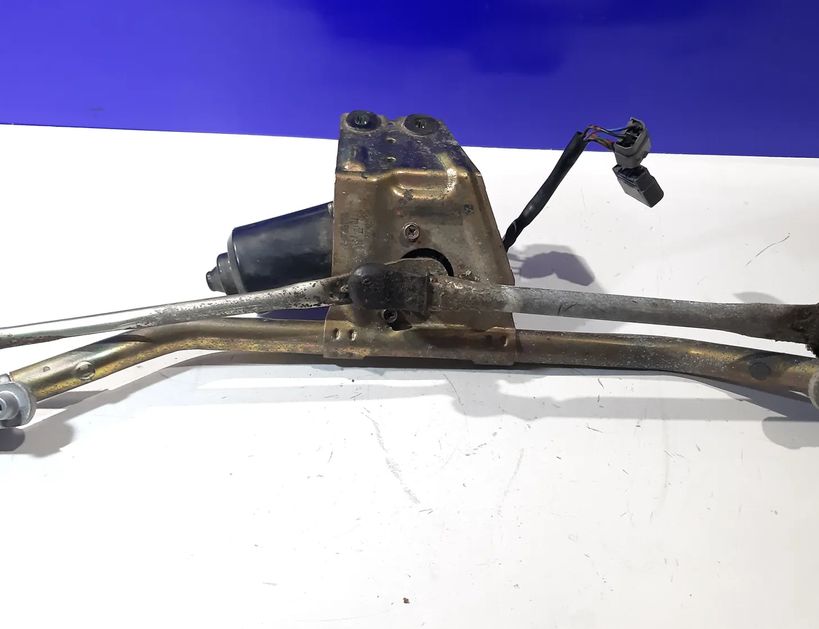 SAAB 9000 2 generation (1993-1998) Mechanizmus stierača predného čelného skla 9123662 13628965