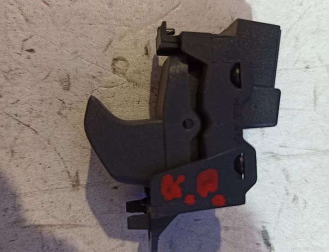 VOLVO S80 2 generation (2006-2020) Vypínač ľavého okna predných dverí 30773272 13931676