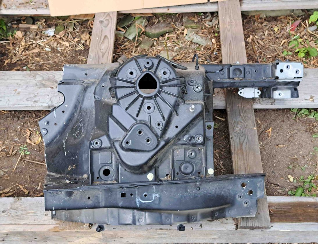 JAGUAR XE 1 generation (2014-2024) Четверть передняя левая 32574552