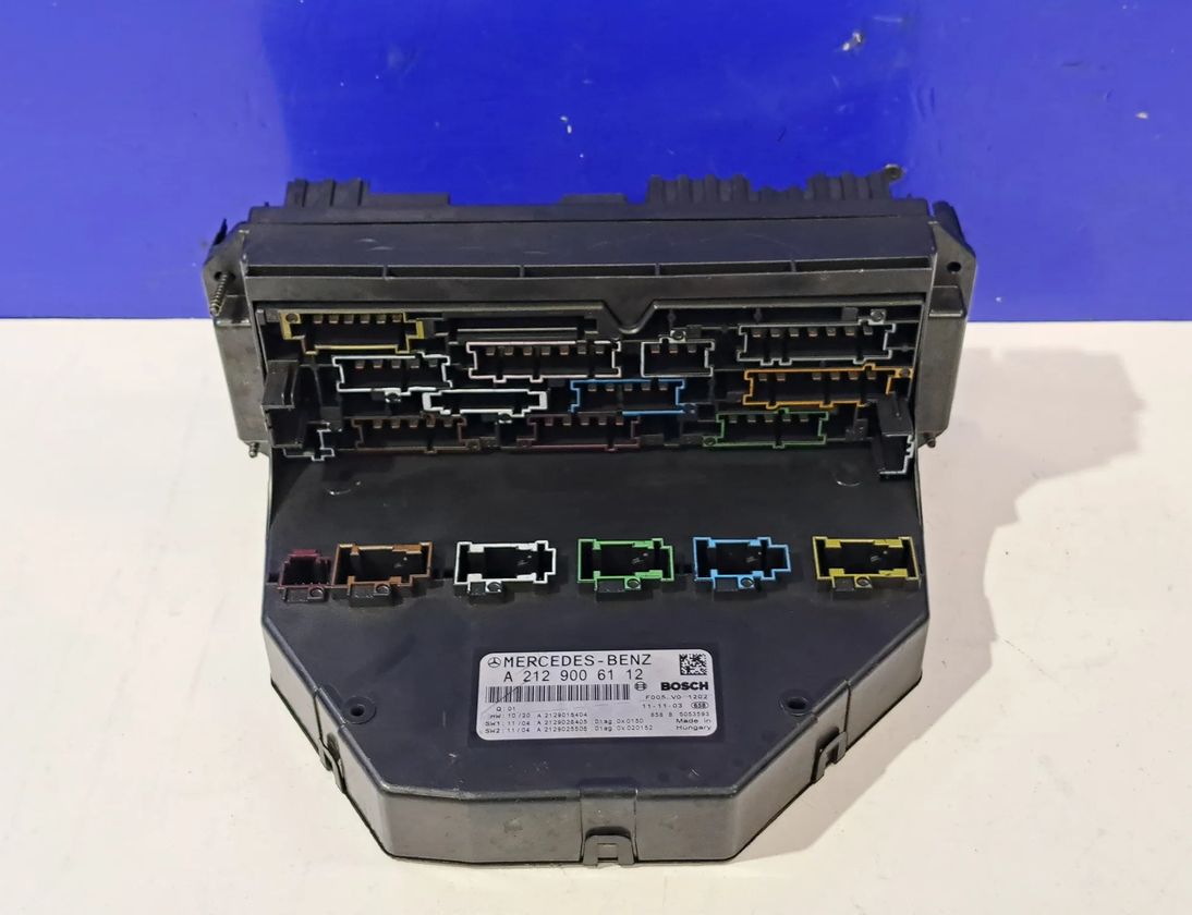 MERCEDES-BENZ CLS-Class C218/X218 (2011-2017) Fuse box A2129006112,A2129015404,A2129025405,A2129025505 33040328