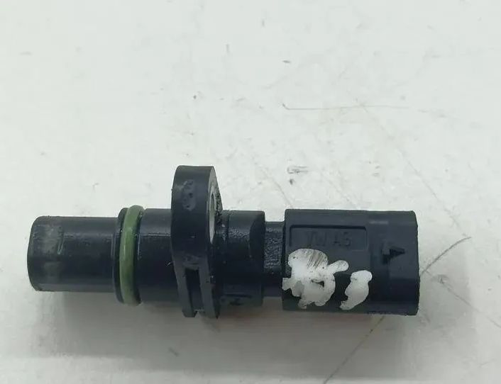 VOLKSWAGEN Tiguan 2 generation (2016-2024) Датчик положения коленчатого вала 04L907601A 26475009