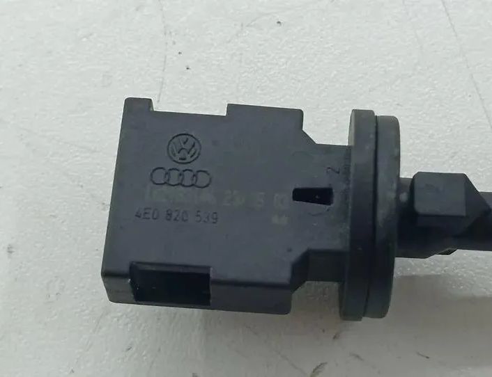 BENTLEY Continental Flying Spur 2 generation  (2008-2013) Exhaust gas temperature sensor 4E0820539 26477381