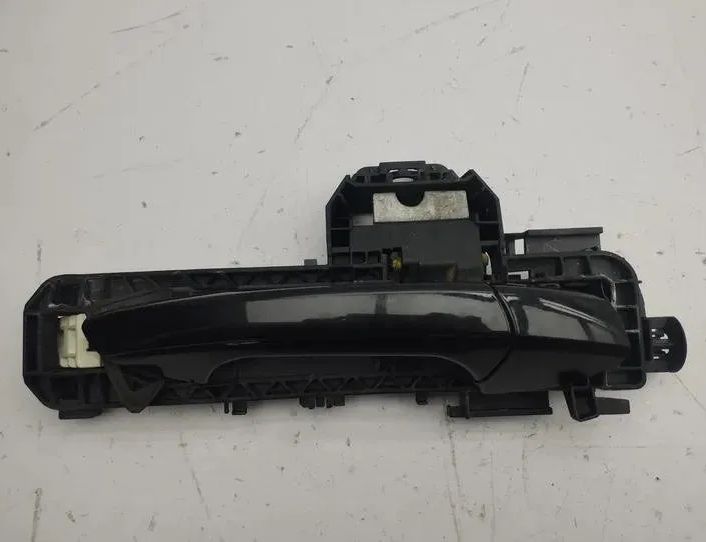 MERCEDES-BENZ C-Class W204/S204/C204 (2004-2015) Наружная ручка задней правой двери A2047601634 26484000