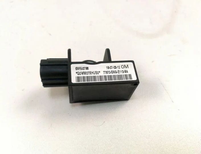 HONDA CR-V 3 generation (2006-2012) Pravý predný senzor nárazu 77970SWAE113M4 26502323