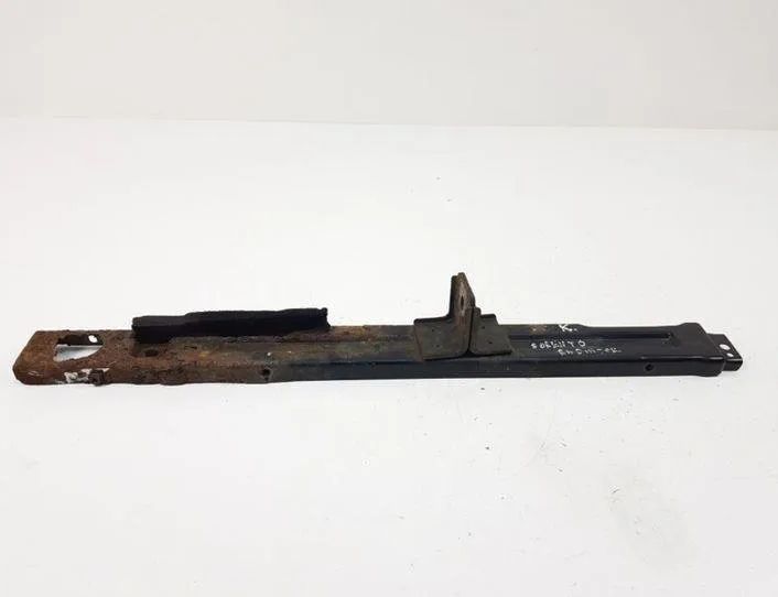 KIA Sorento 1 generation (2002-2011) Držiak radiátora 26504528