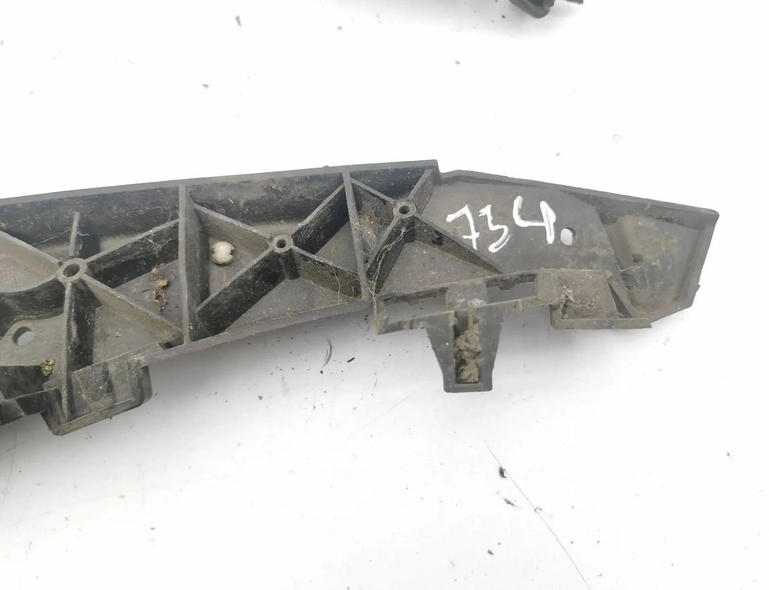 AUDI Q7 4M (2015-2024) Pravý predný držiak nárazníka 29946134