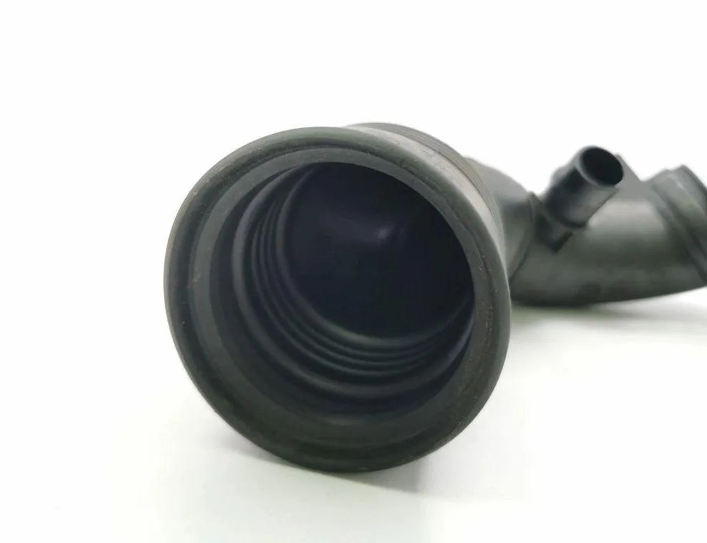 PEUGEOT 2008 2 generation (2019-2023) Другие трубы 9683725080,81067R 30614299