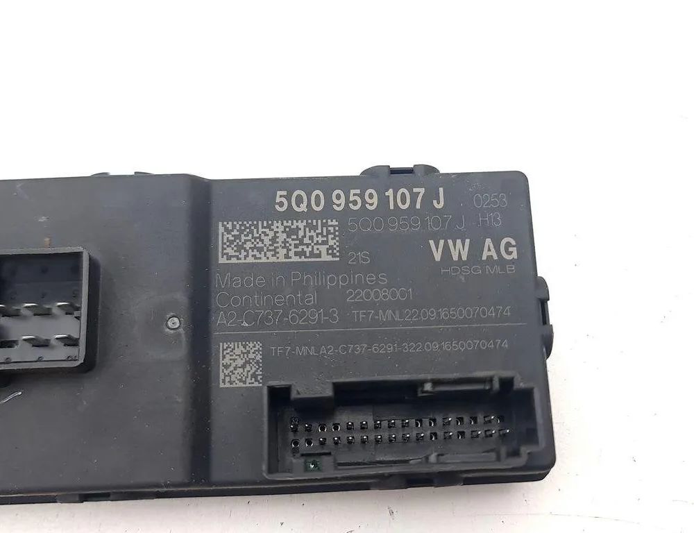 SEAT Ateca 1 generation (2016-2024) Ovládacia jednotka krytu batožinového priestoru 5Q0959107J 30770201