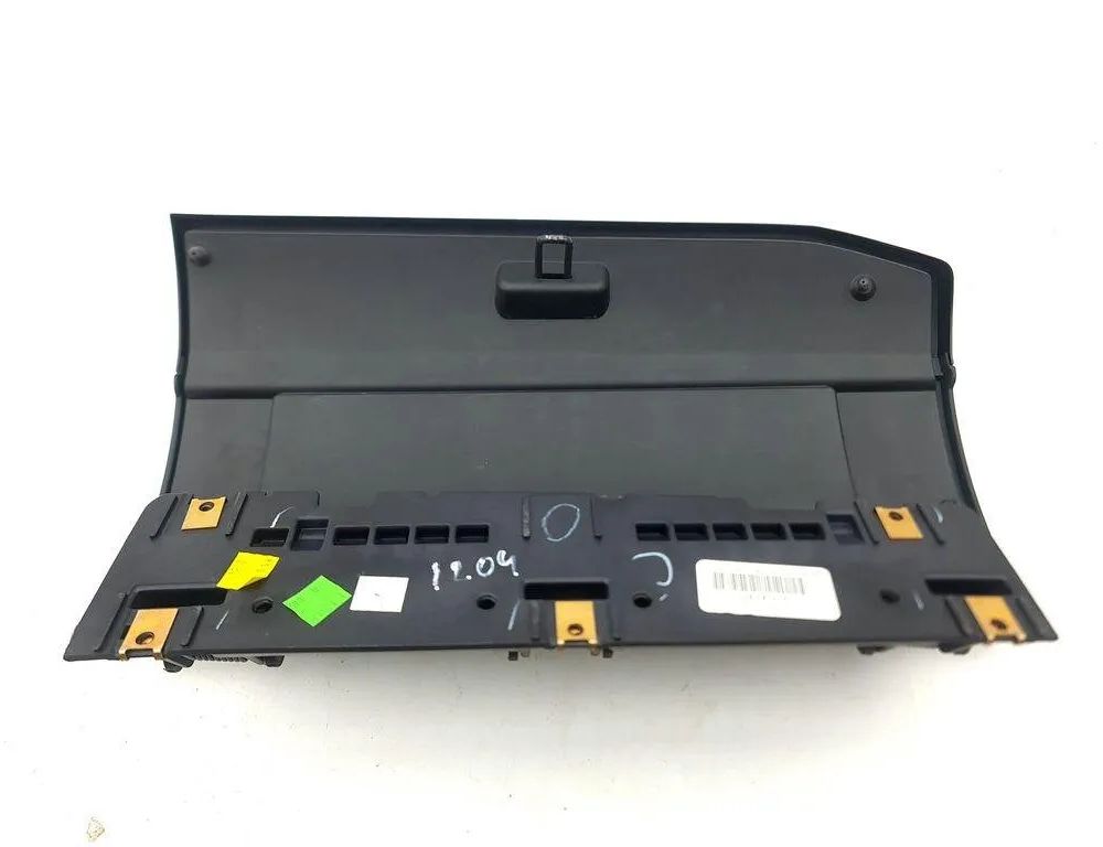 CHRYSLER Voyager 5 generation (2007-2020) Другие отделочные детали 70854XDV 31018763