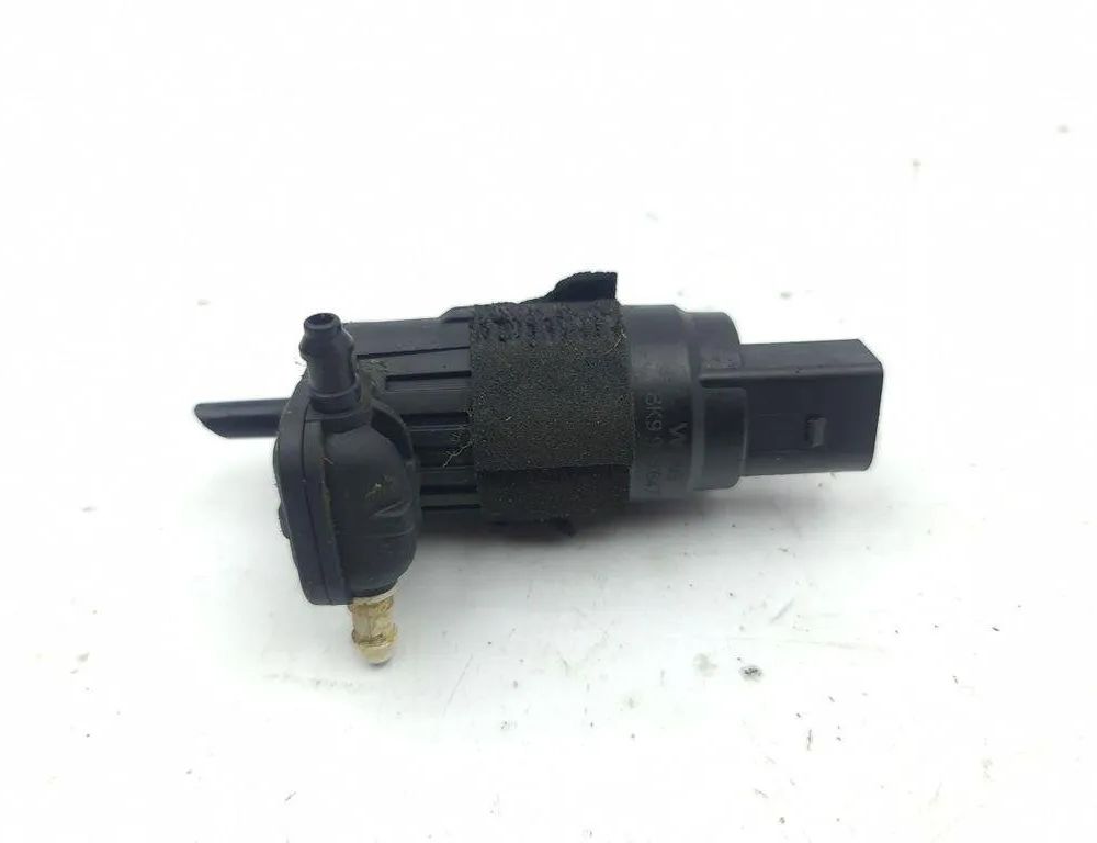 AUDI A4 B9/8W (2015-2024) Моторчик бачка омывателя 8K9955647 31021710